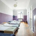 Hostel Rynek 7 *